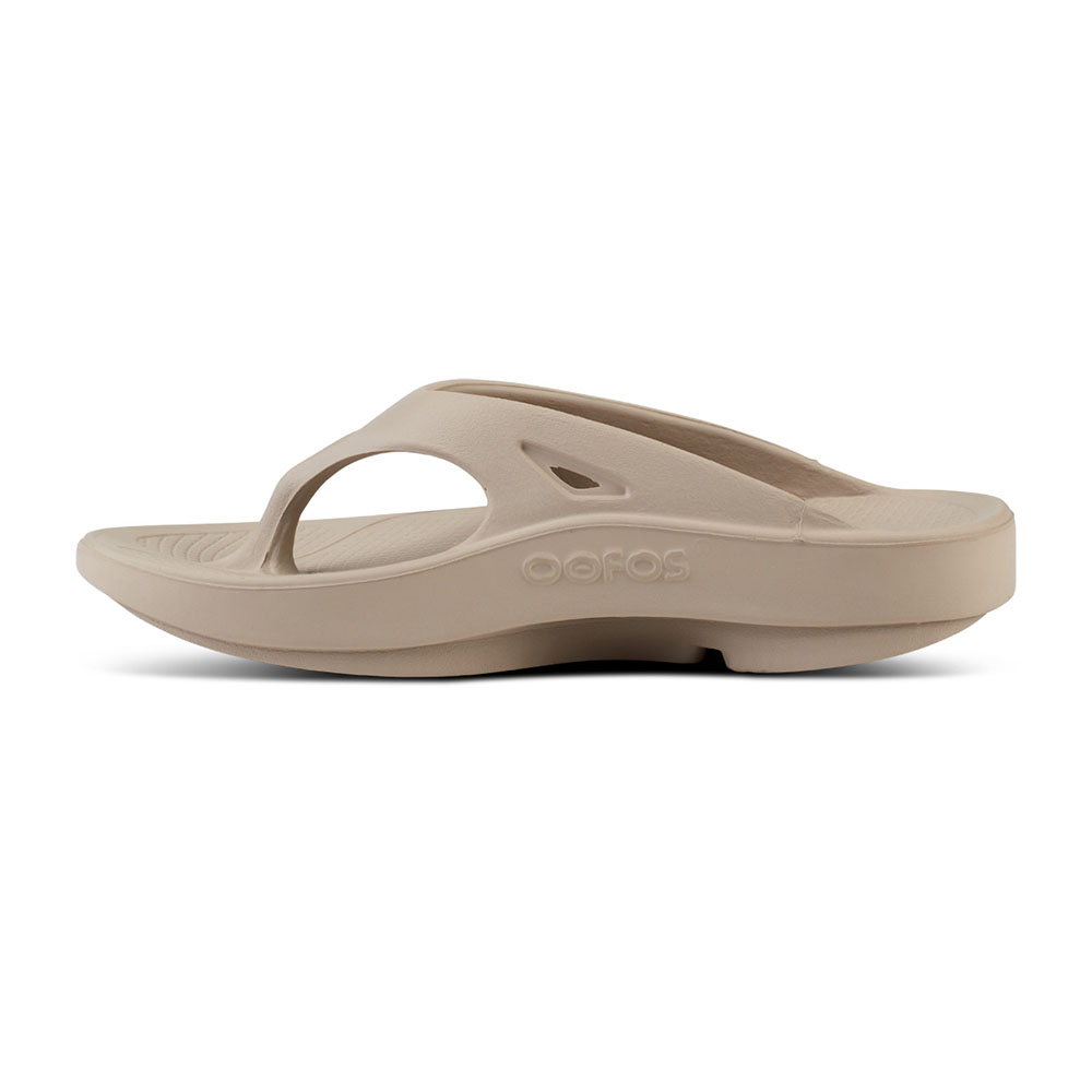 Shop OOFOS: Comfortable Recovery Footwear, Sandals, Shoes, Slides in Singapore | Island Run Club OOriginal OOahh